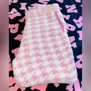 Skims pink  and White Houndstooth sweats, large 🩷